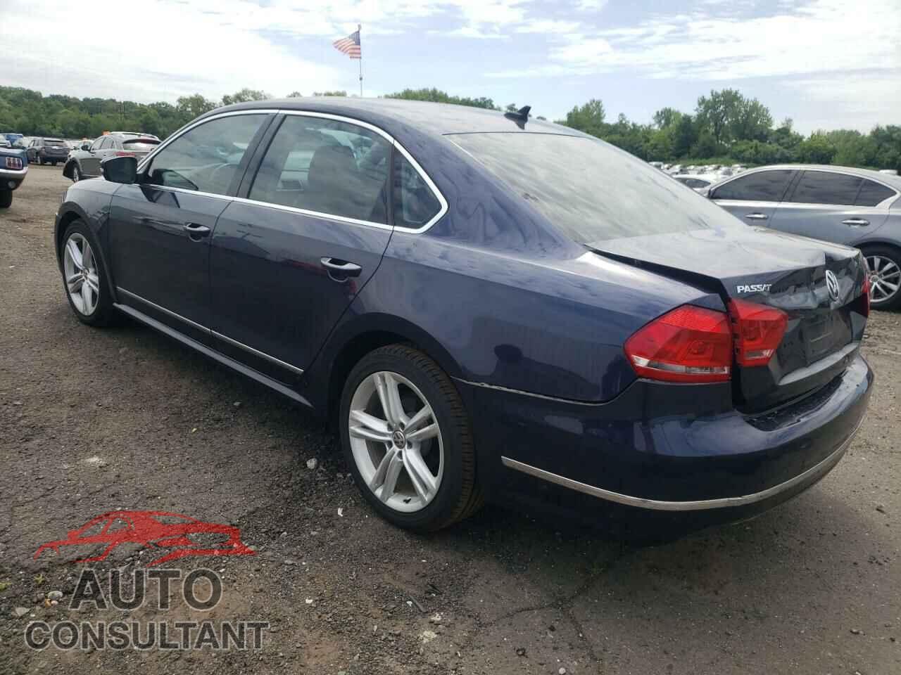 VOLKSWAGEN PASSAT 2014 - 1VWBN7A37EC111448