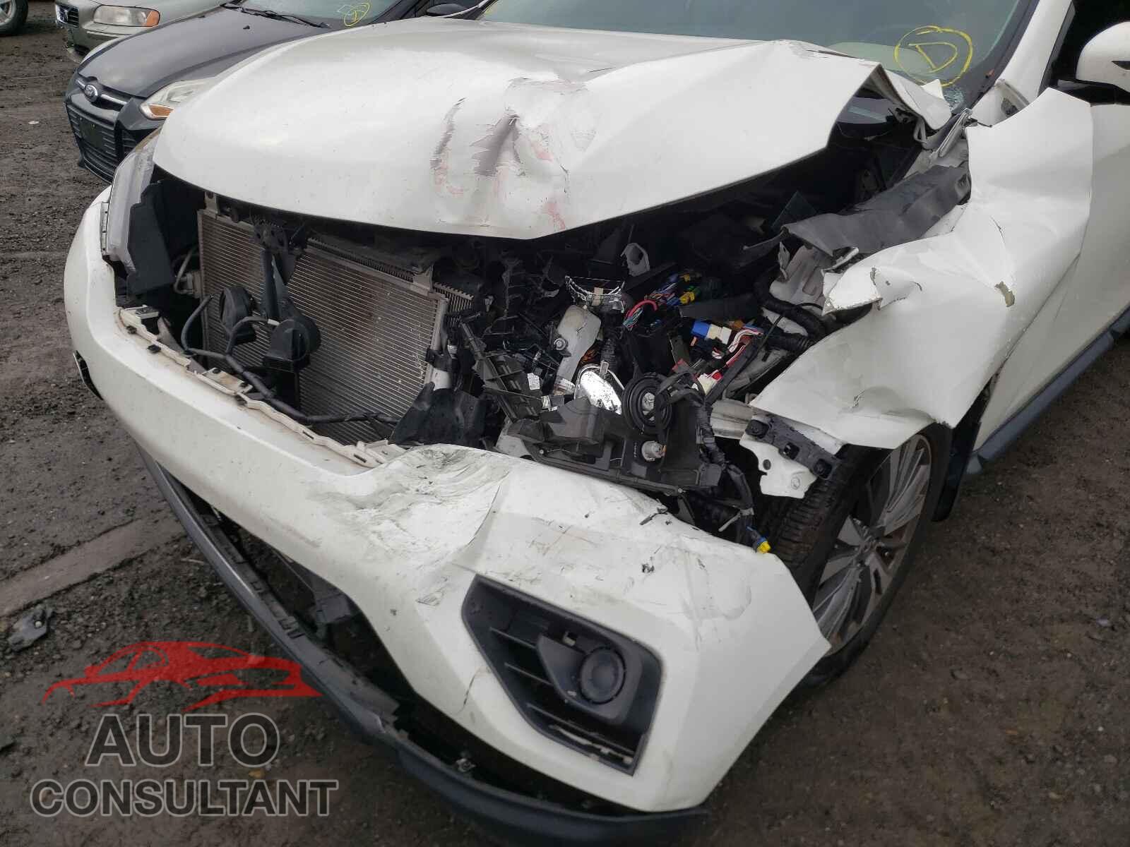 NISSAN PATHFINDER 2017 - 5N1DR2MN3HC622316