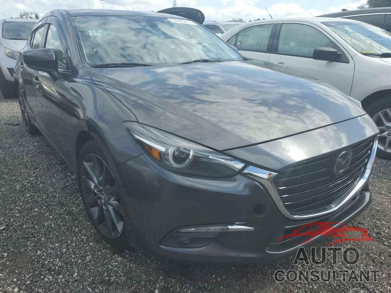 MAZDA 3 2018 - 3MZBN1M39JM268108