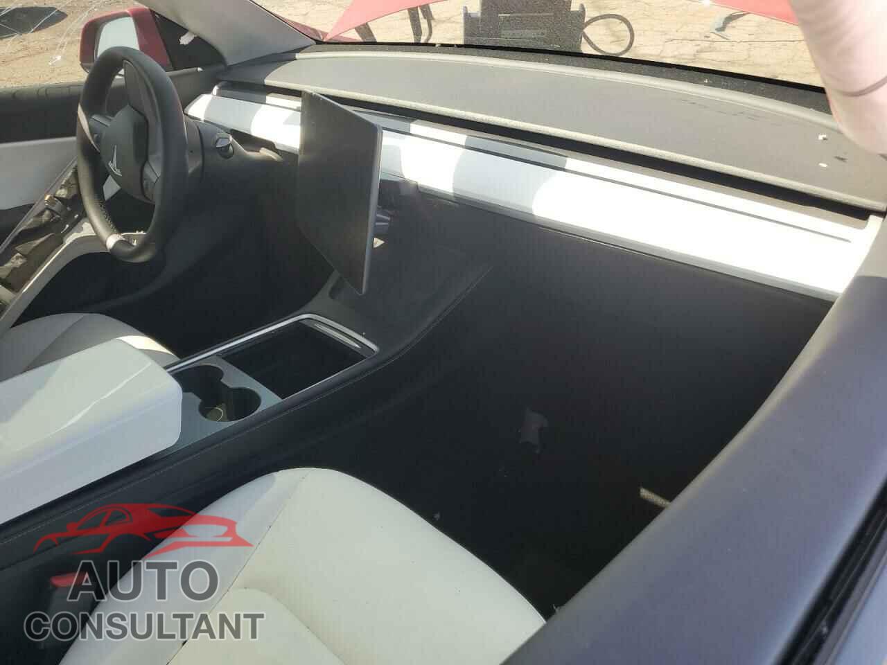TESLA MODEL Y 2022 - 7SAYGDEE8NF329101