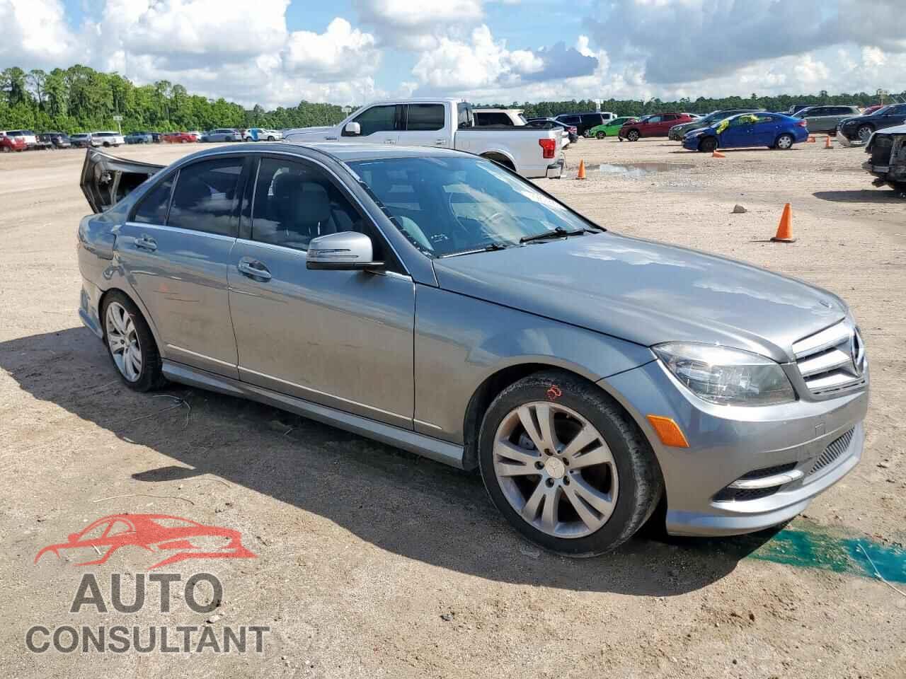 MERCEDES-BENZ C-CLASS 2011 - WDDGF5EB0BR185403