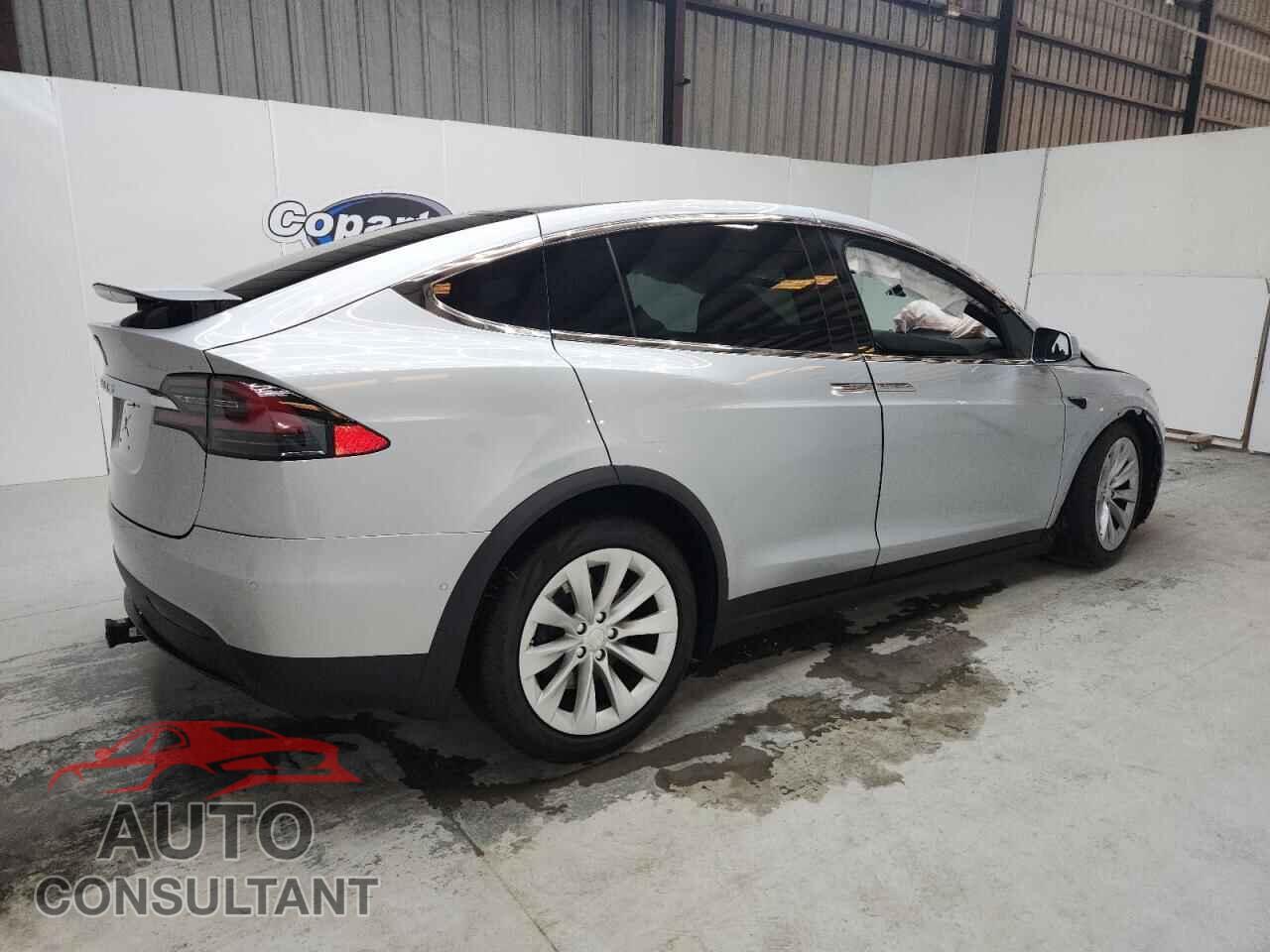 TESLA MODEL X 2017 - 5YJXCDE22HF049592