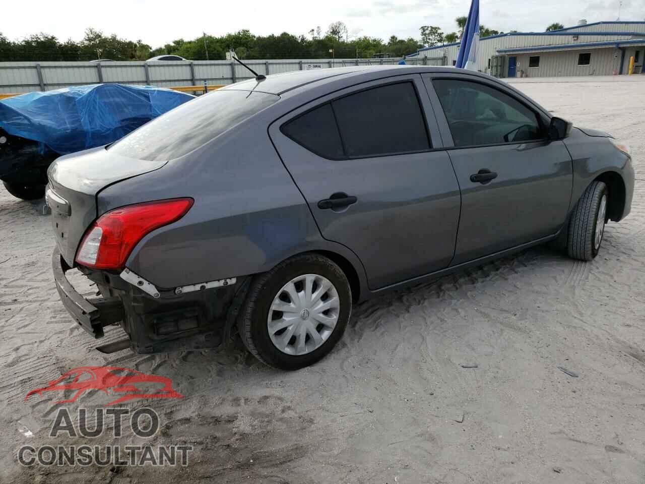 NISSAN VERSA 2017 - 3N1CN7AP6HL834889