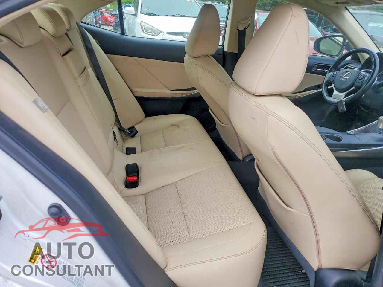 LEXUS IS 2016 - JTHCM1D26G5008280