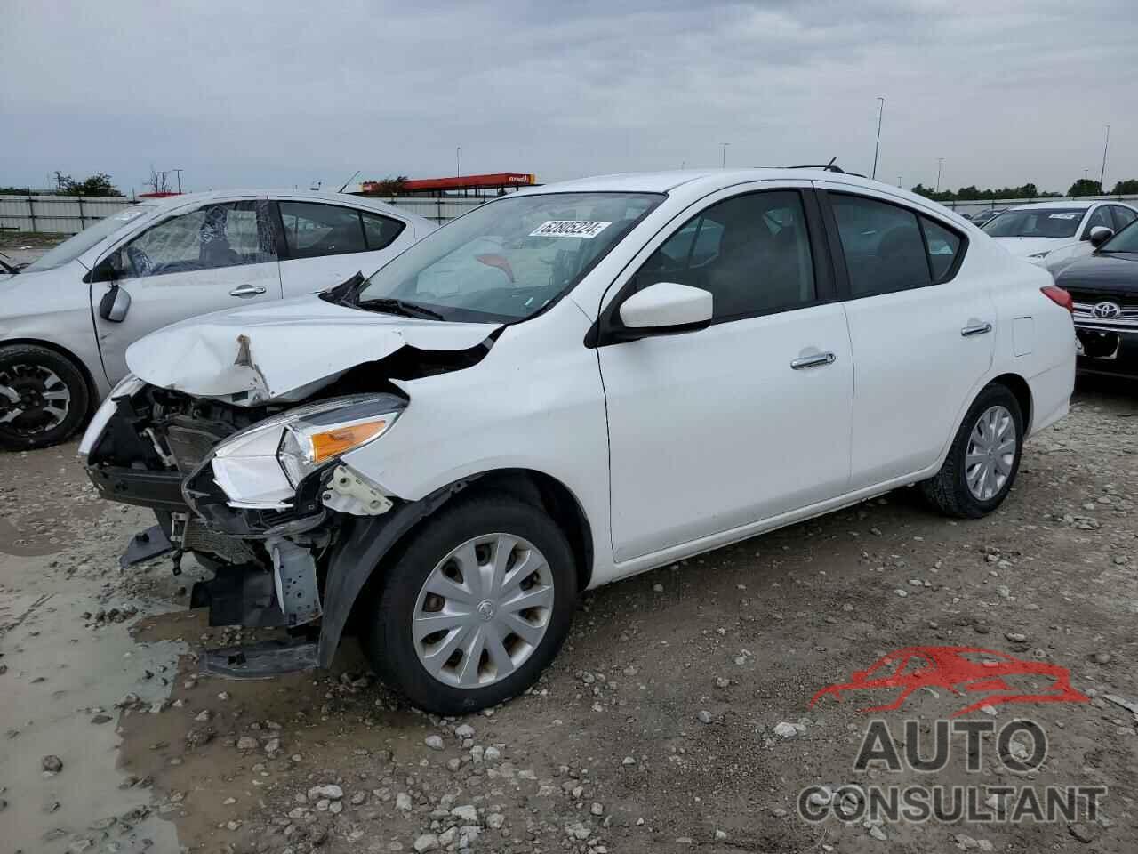 NISSAN VERSA 2017 - 3N1CN7AP2HK468547