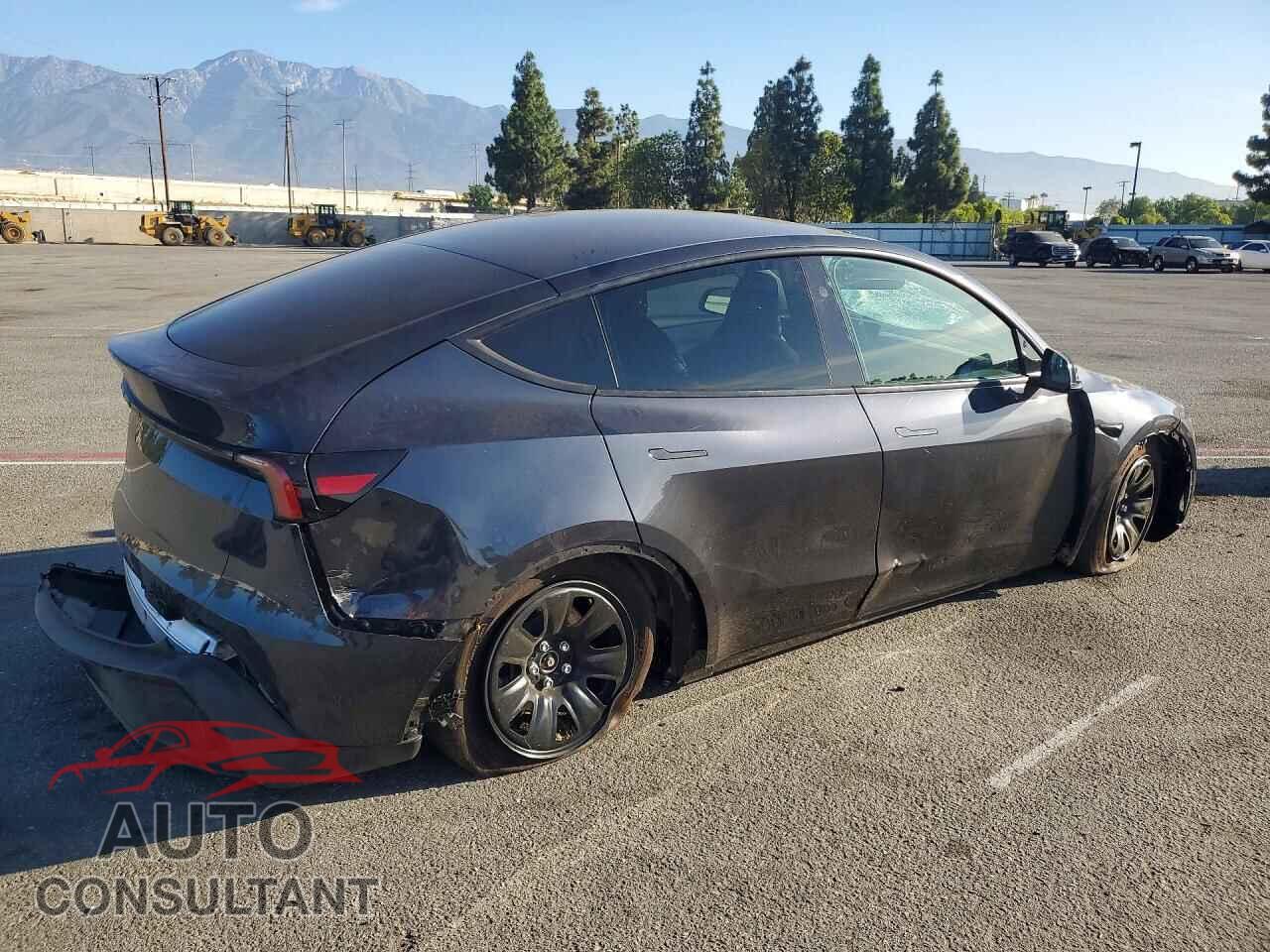 TESLA MODEL Y 2026 - 7SAYGDED7TA604040