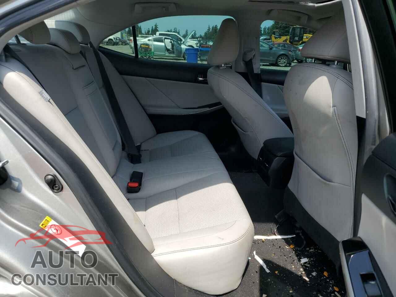 LEXUS IS 2015 - JTHCF1D21F5026128