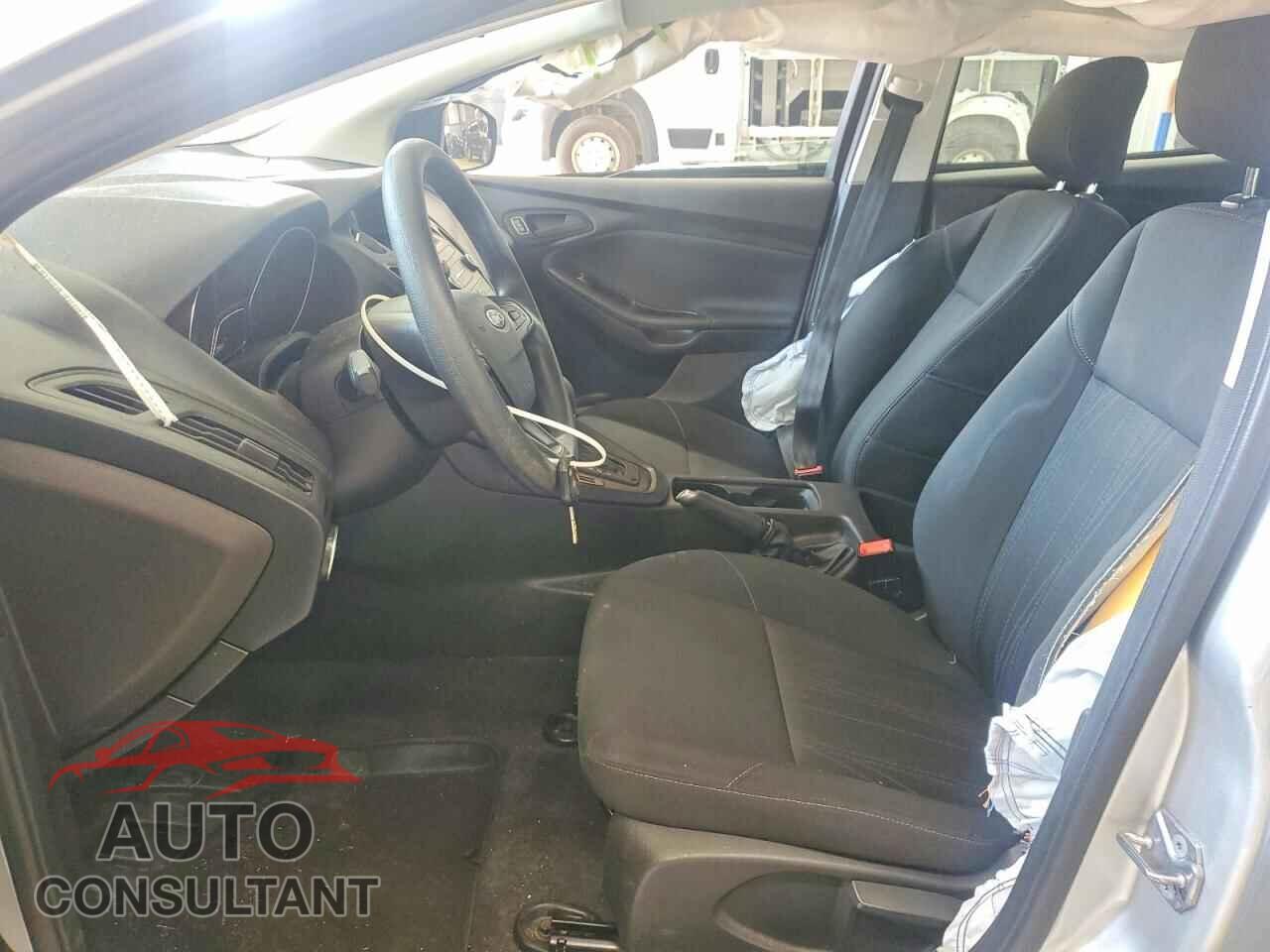 FORD FOCUS 2016 - 1FADP3E20GL376009