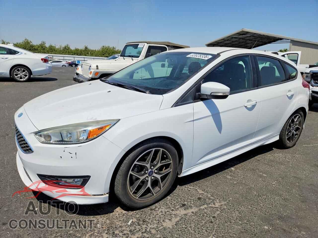 FORD FOCUS 2015 - 1FADP3K2XFL222054