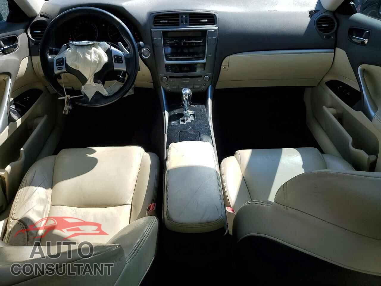 LEXUS IS 2012 - JTHCF5C2XC5059519