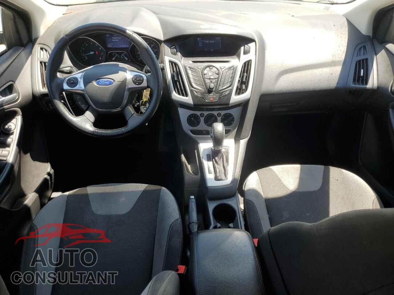 FORD FOCUS 2014 - 1FADP3K2XEL463630