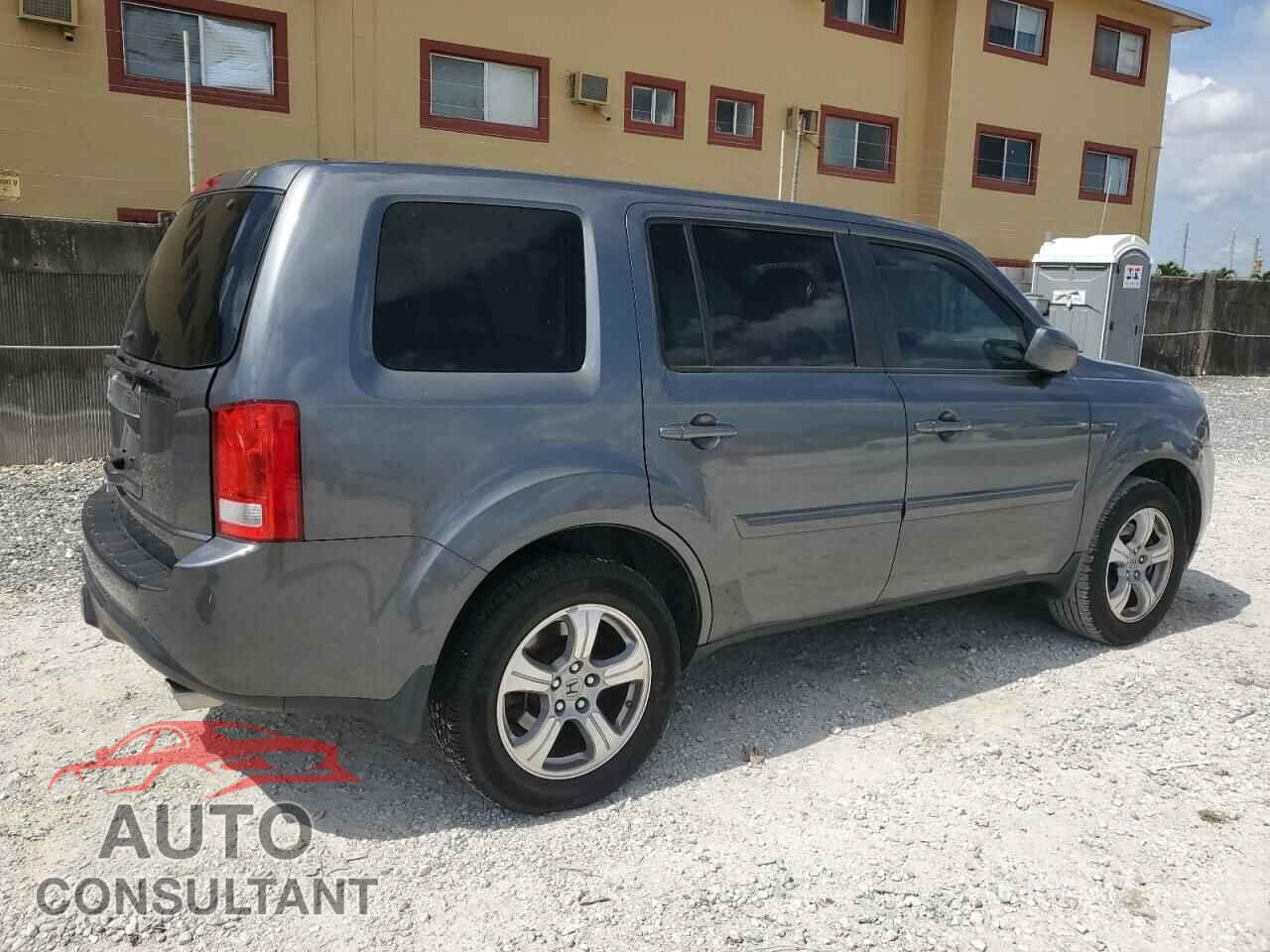 HONDA PILOT 2013 - 5FNYF3H4XDB006034
