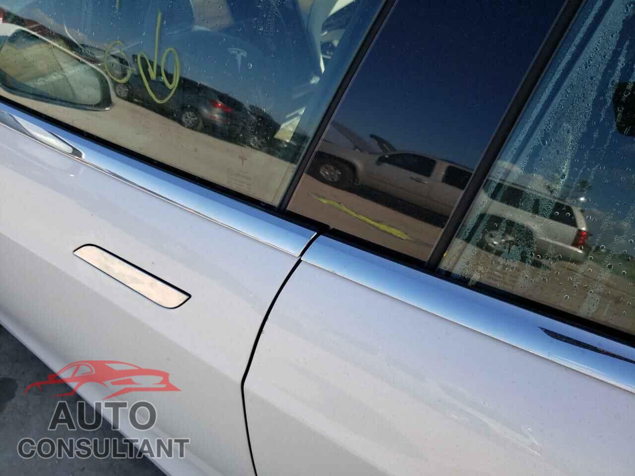 TESLA MODEL S 2019 - 5YJSA1E23KF308127