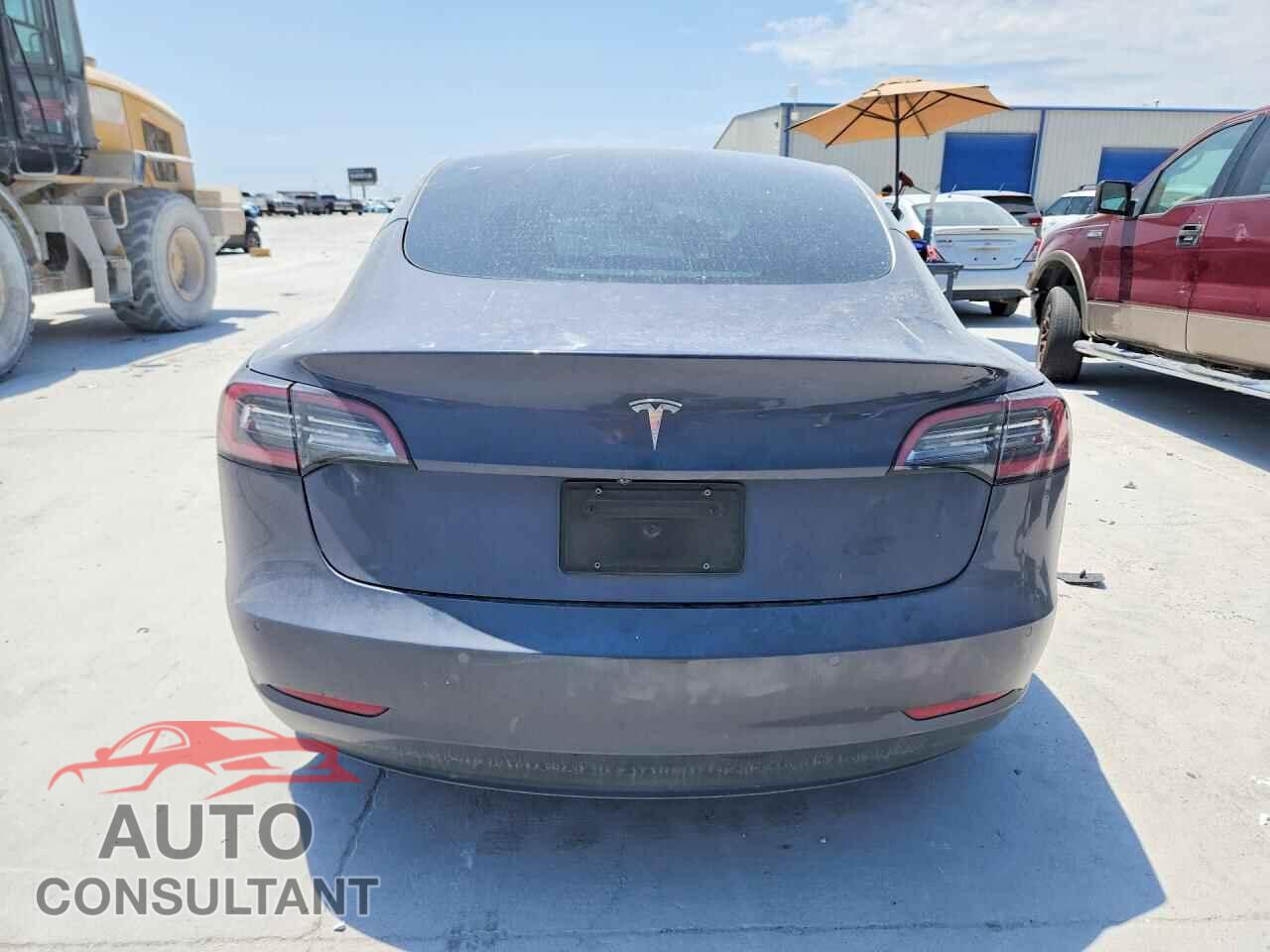 TESLA MODEL 3 2021 - 5YJ3E1EA0MF098203