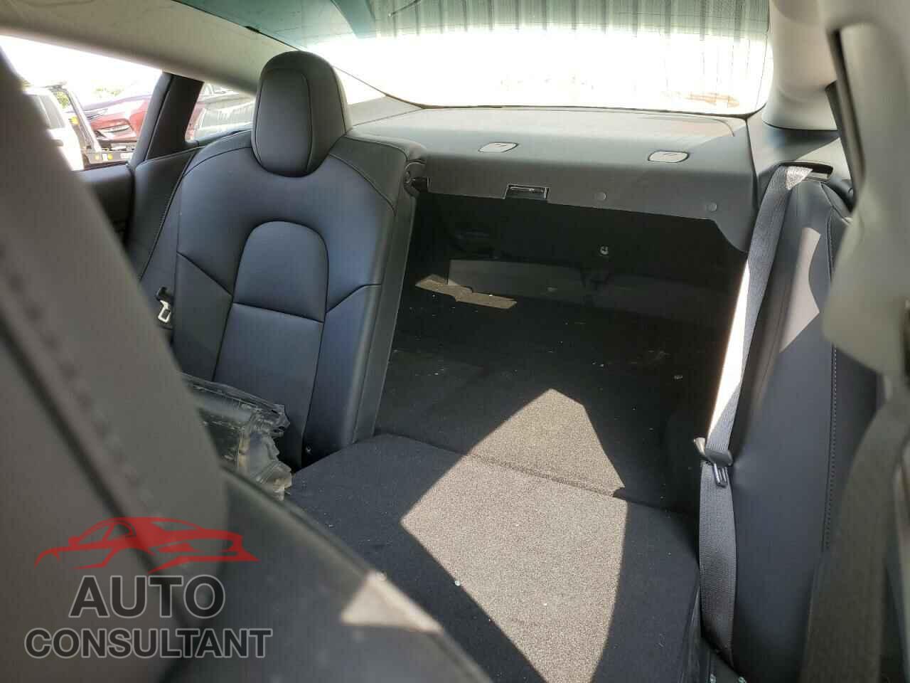 TESLA MODEL 3 2018 - 5YJ3E1EA5JF013187