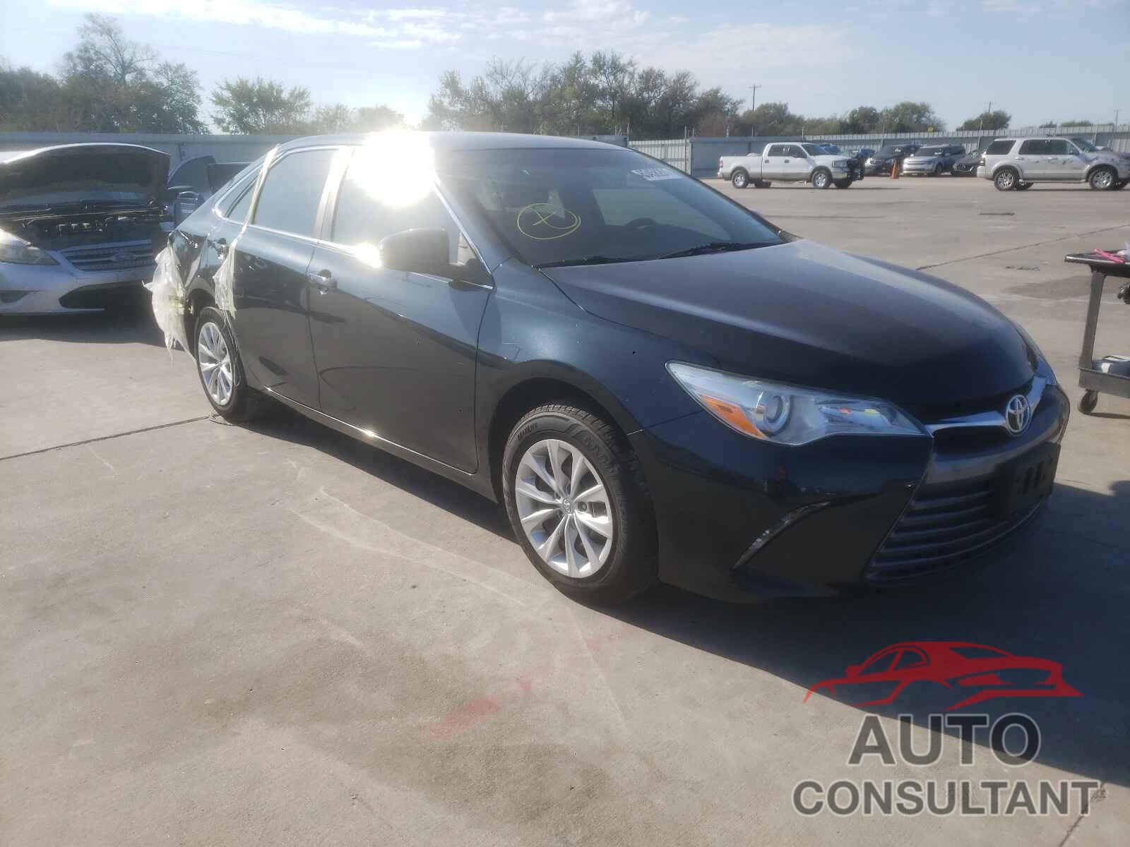 TOYOTA CAMRY 2016 - 4T4BF1FK2GR519951