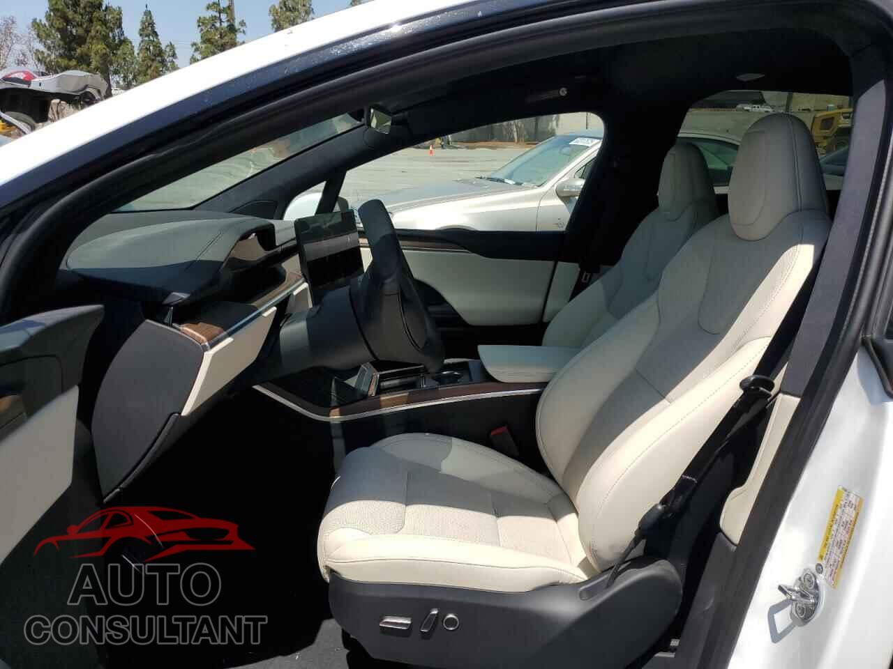 TESLA MODEL X 2023 - 7SAXCBE52PF417849