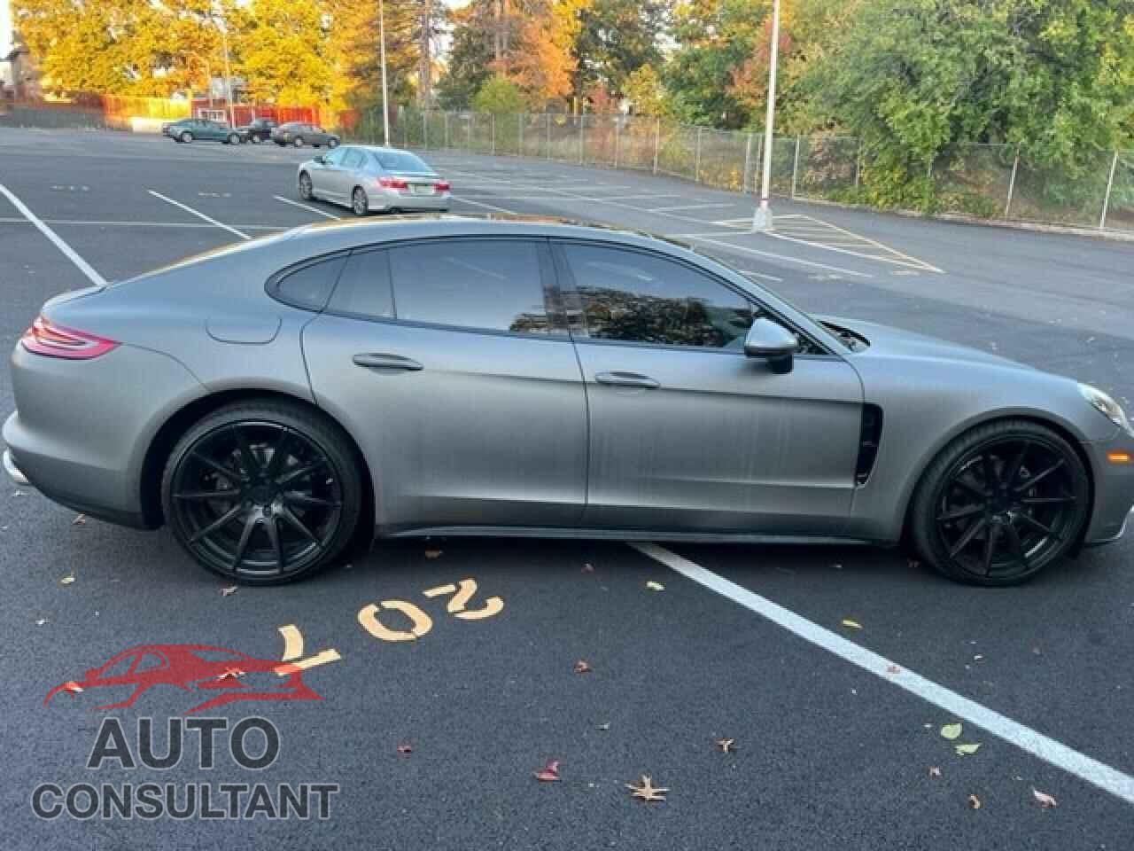 PORSCHE PANAMERA 2018 - WP0AA2A76JL102458