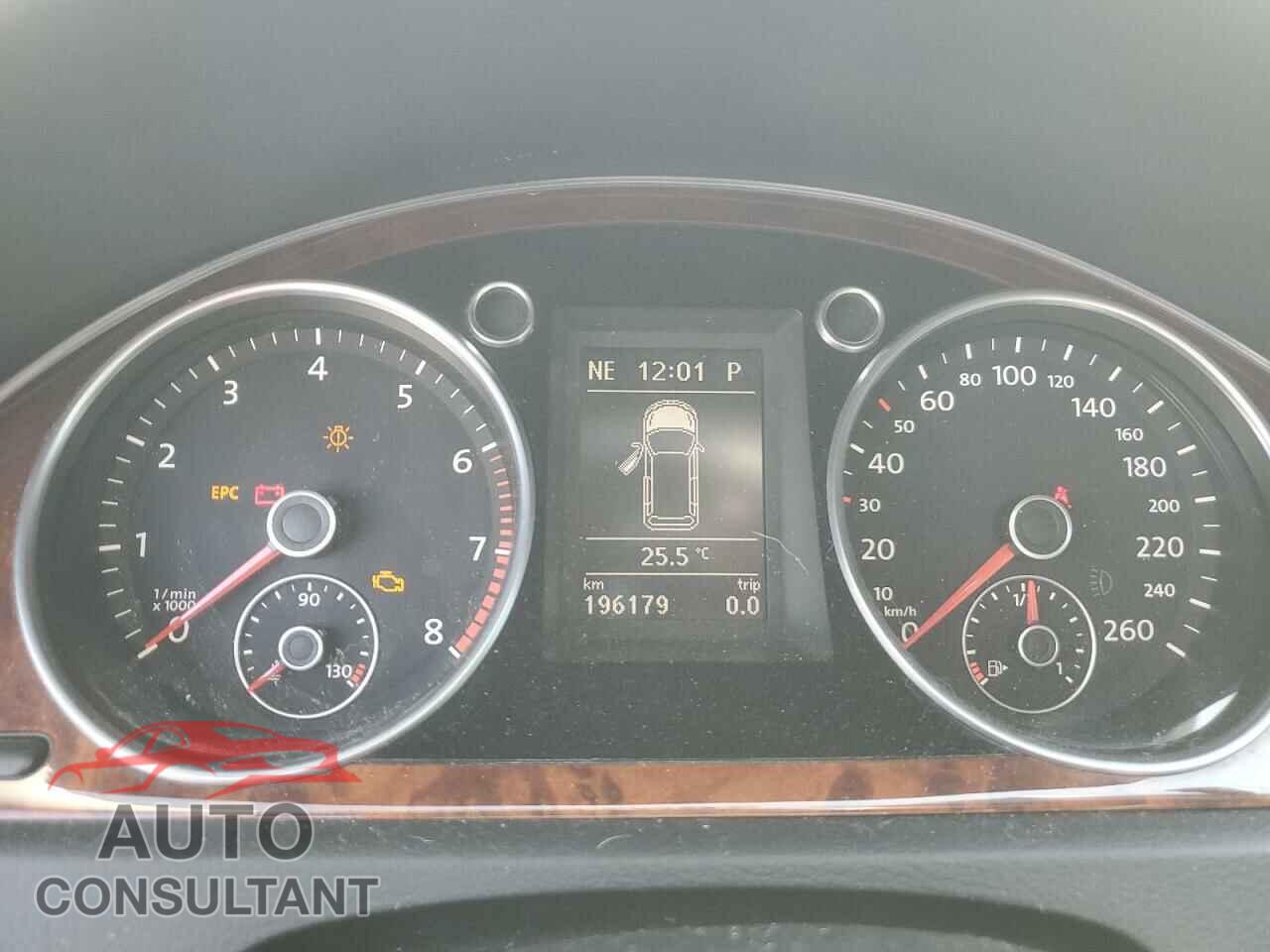 VOLKSWAGEN PASSAT 2010 - WVWTK9AN8AE164834
