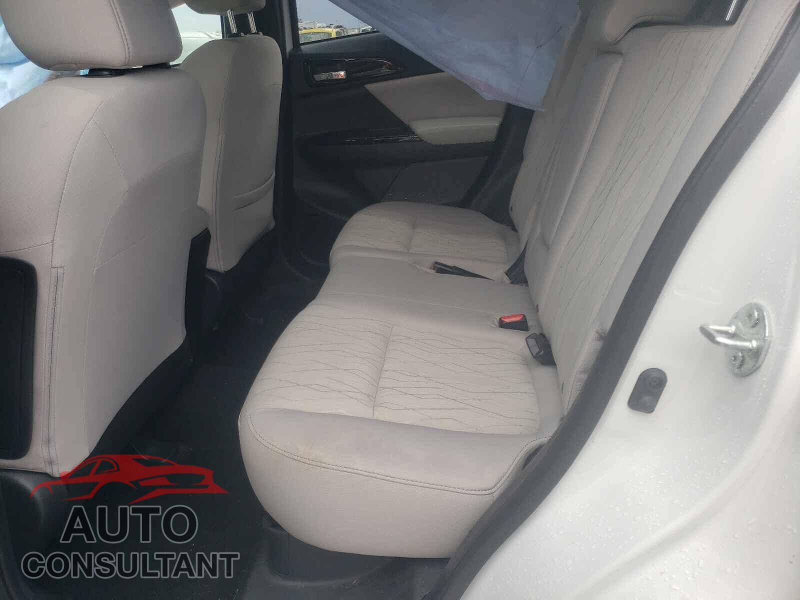 MITSUBISHI ECLIPSE 2018 - JA4AT5AA9JZ039127