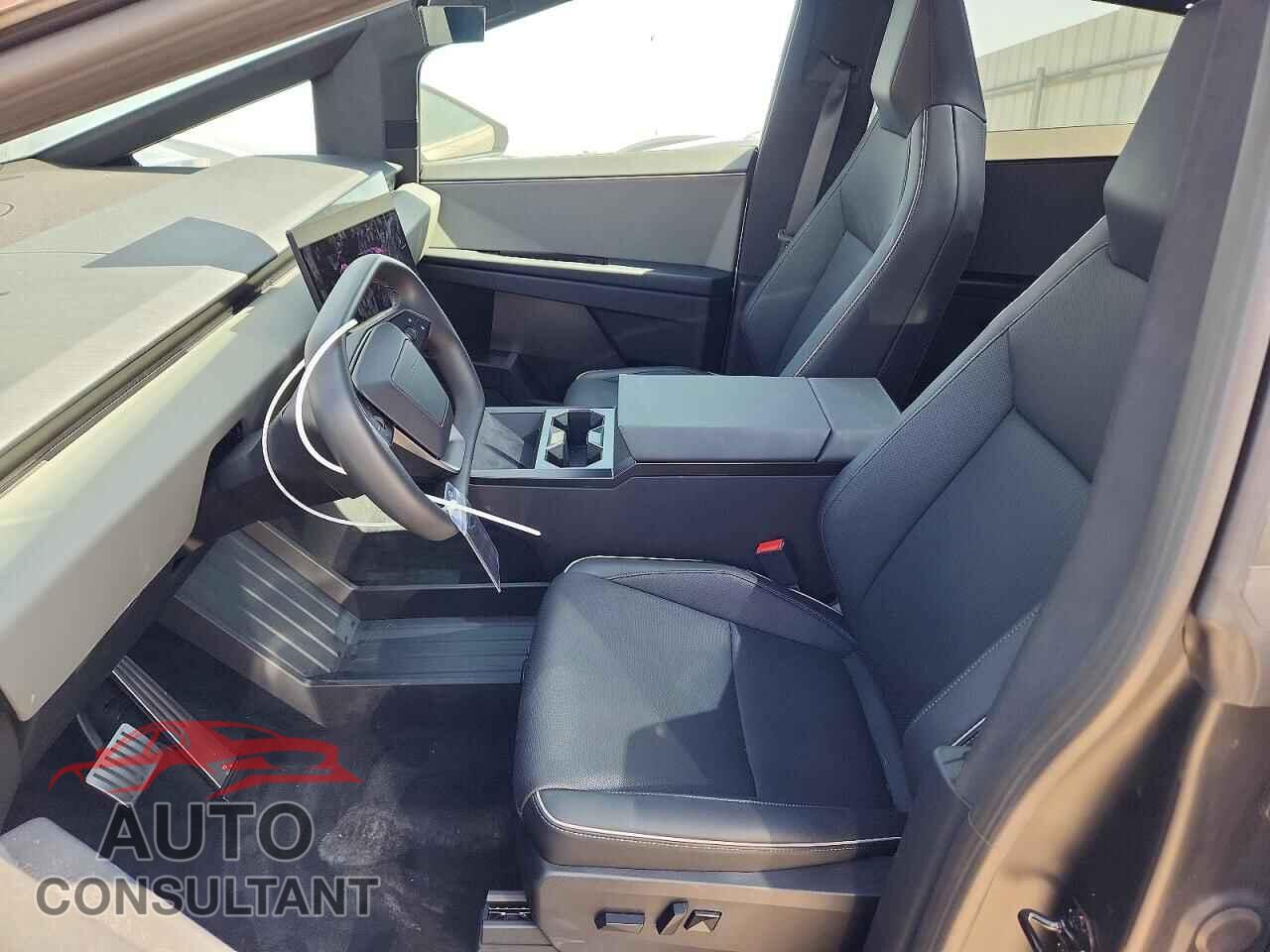TESLA CYBERTRUCK 2024 - 7G2CEHED5RA054394