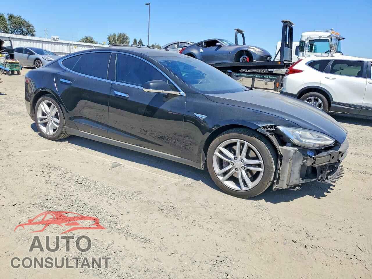 TESLA MODEL S 2015 - 5YJSA1E15FF105687