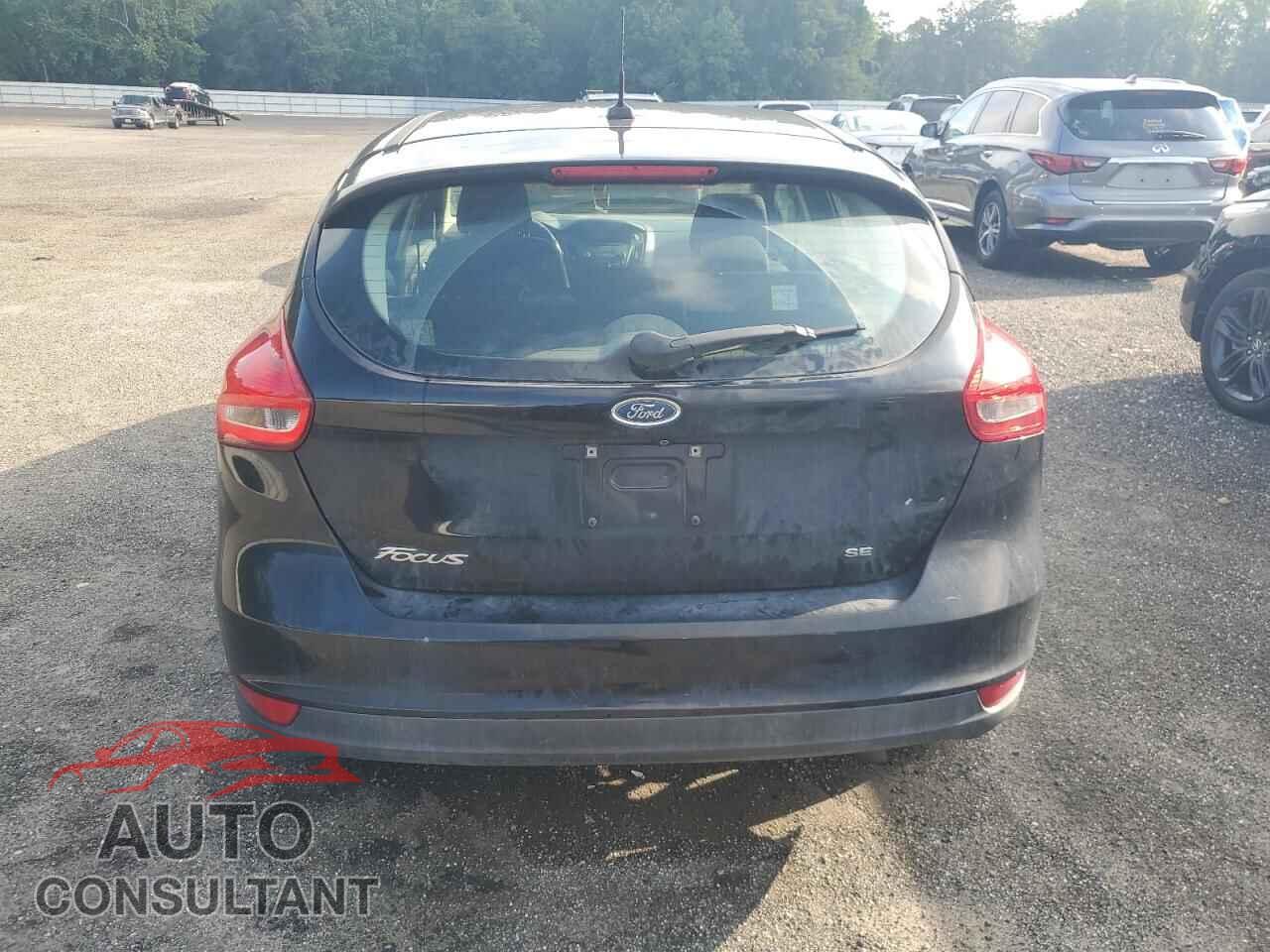 FORD FOCUS 2016 - 1FADP3K26GL352432