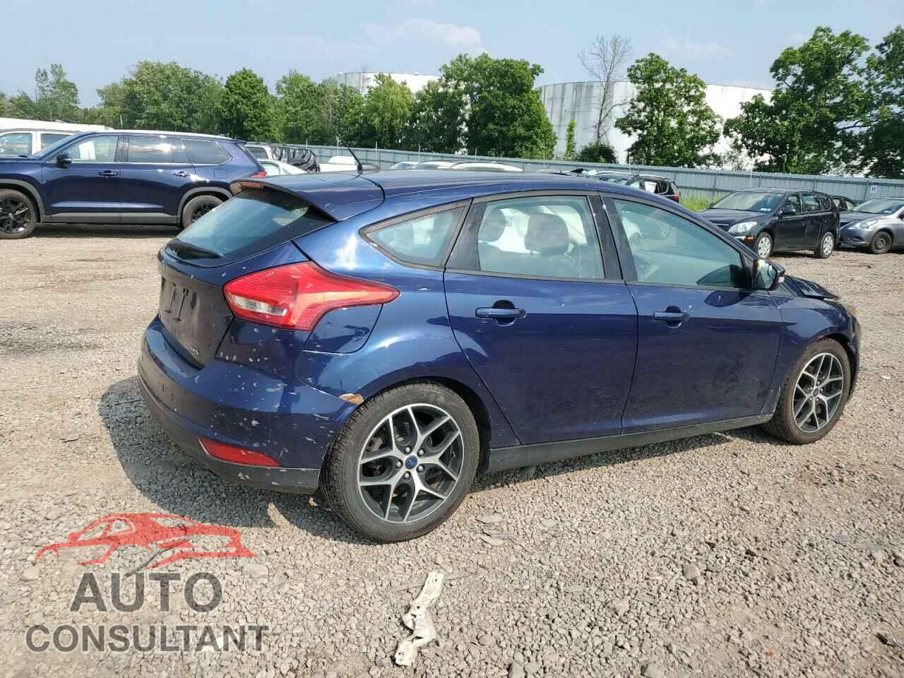 FORD FOCUS 2017 - 1FADP3M28HL240634