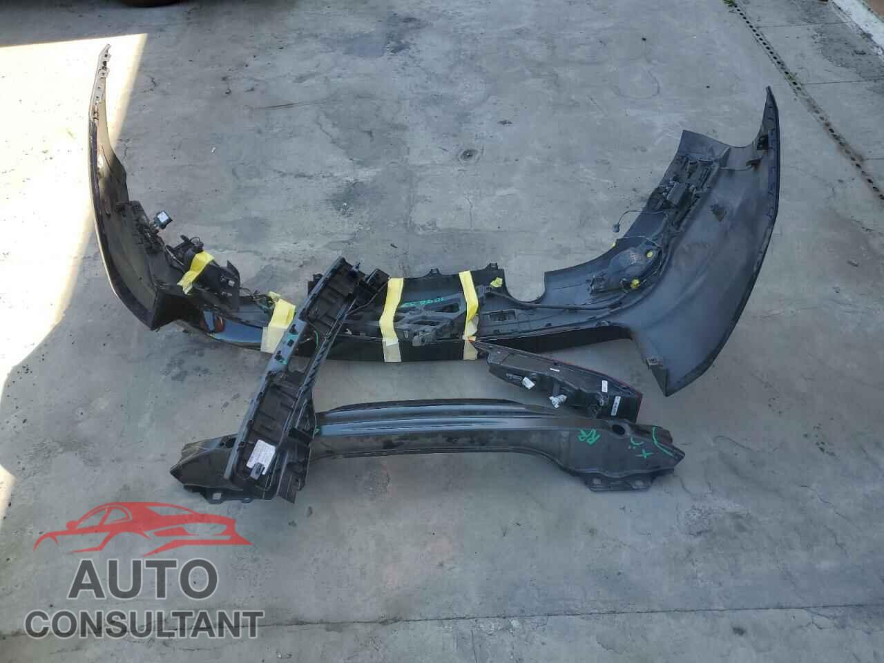 JAGUAR F-PACE 2017 - SADCL2BV8HA497382