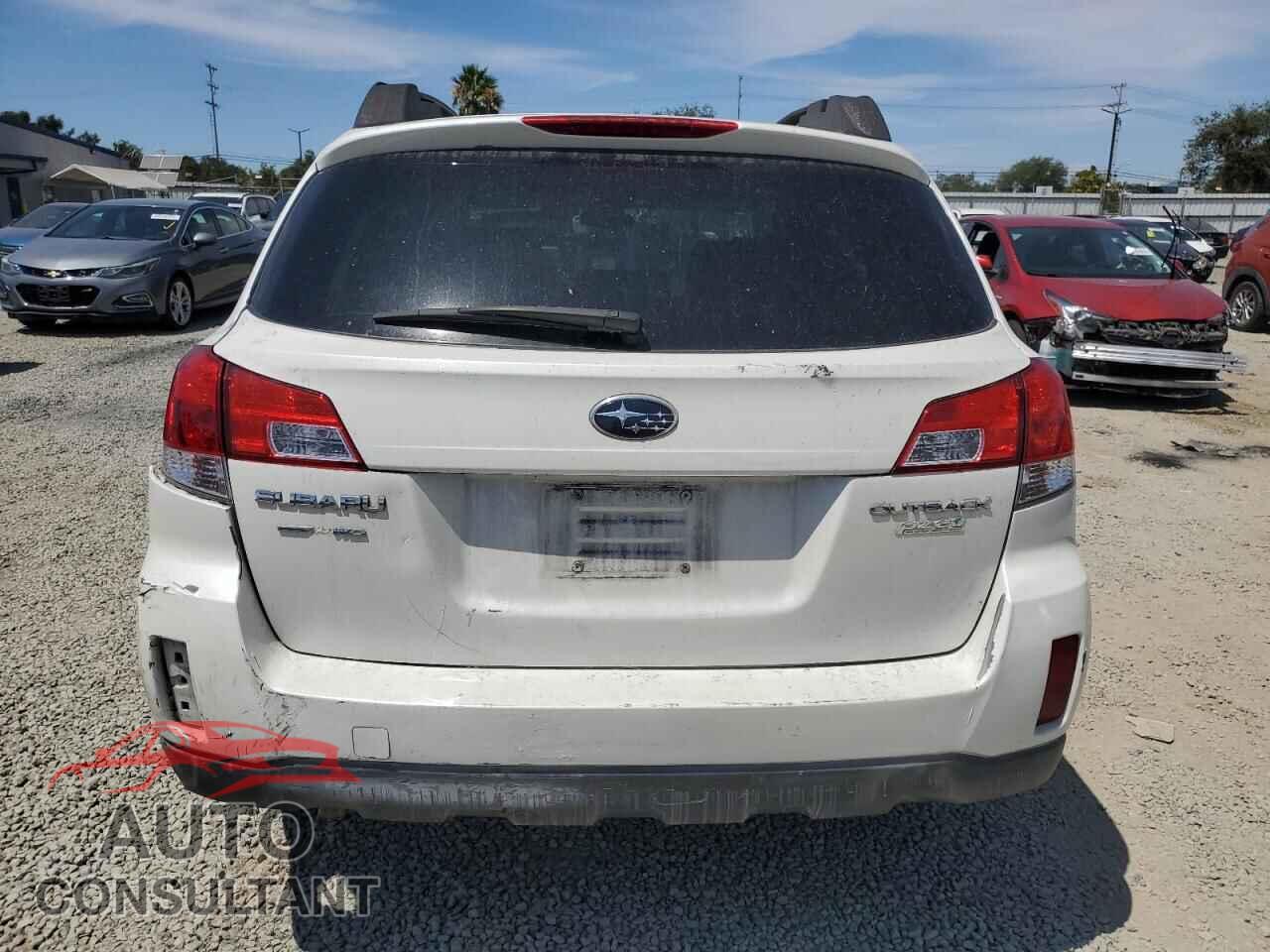 SUBARU OUTBACK 2013 - 4S4BRBCC3D3274907
