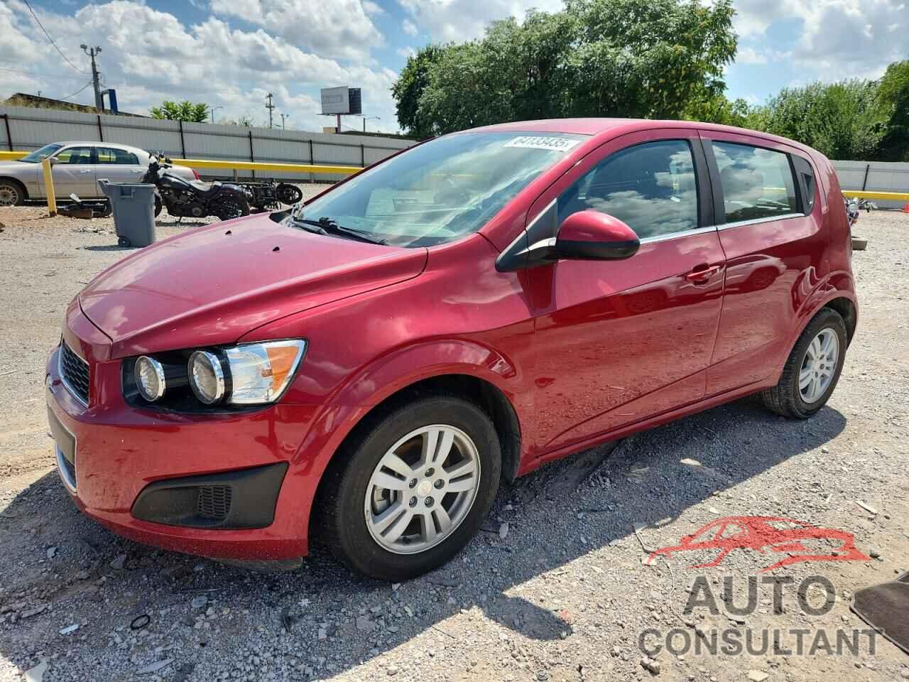 CHEVROLET SONIC 2015 - 1G1JC6SH2F4114593