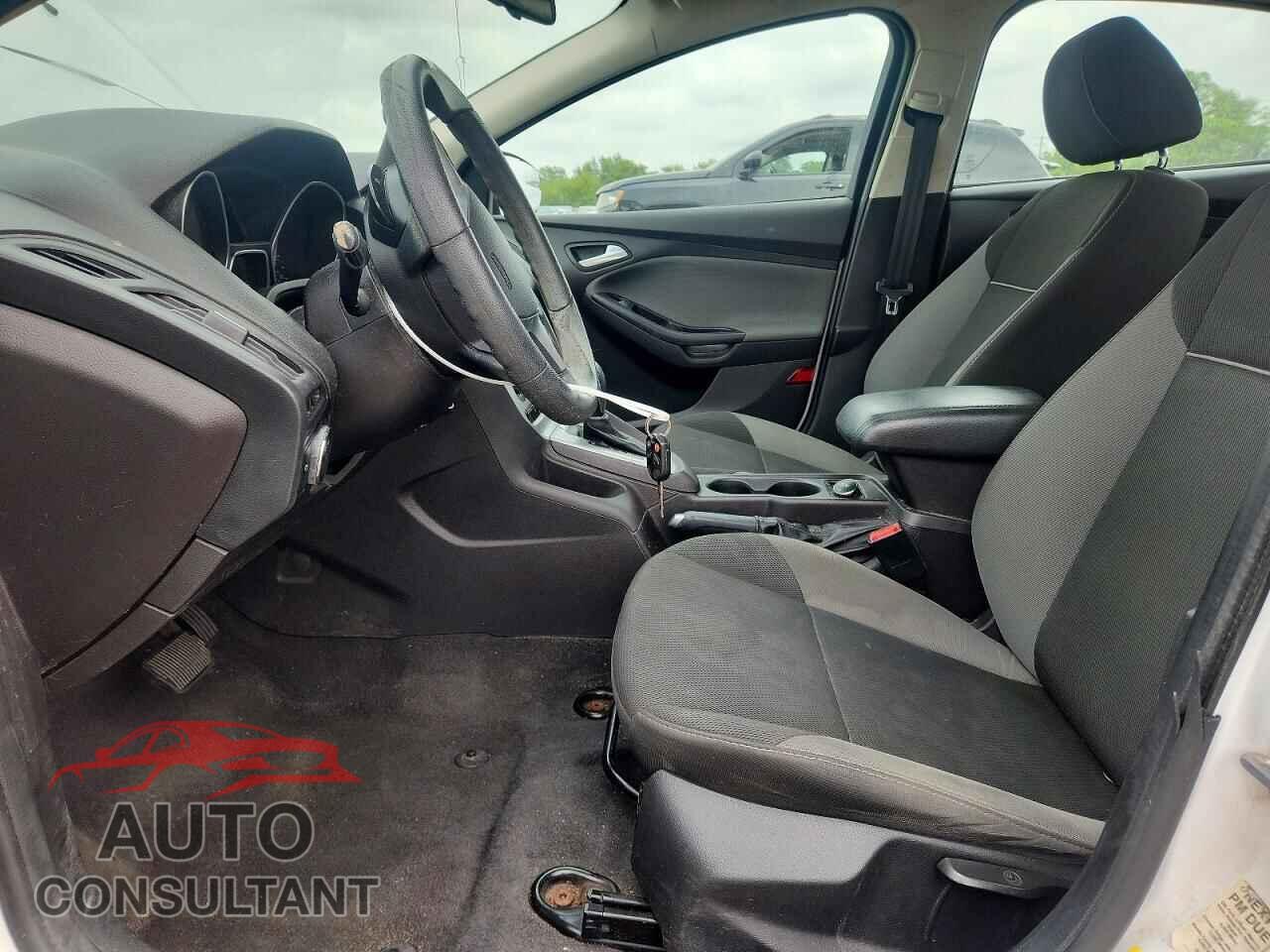 FORD FOCUS 2014 - 1FADP3F25EL157395