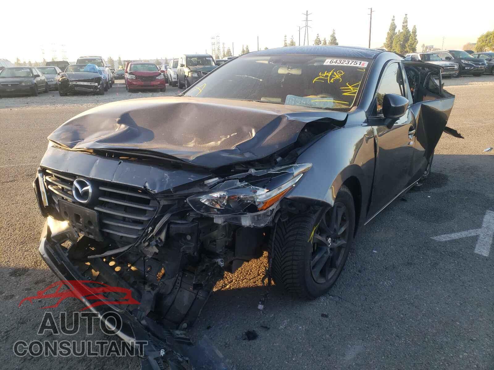 MAZDA 3 2017 - 3MZBN1U77HM110492