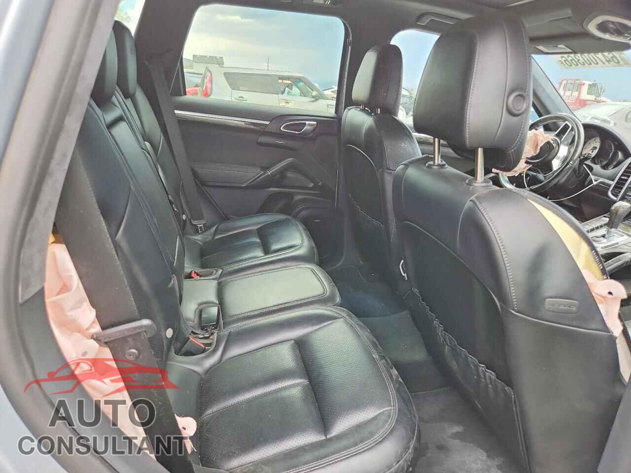 PORSCHE CAYENNE 2016 - WP1AD2A23GLA76047