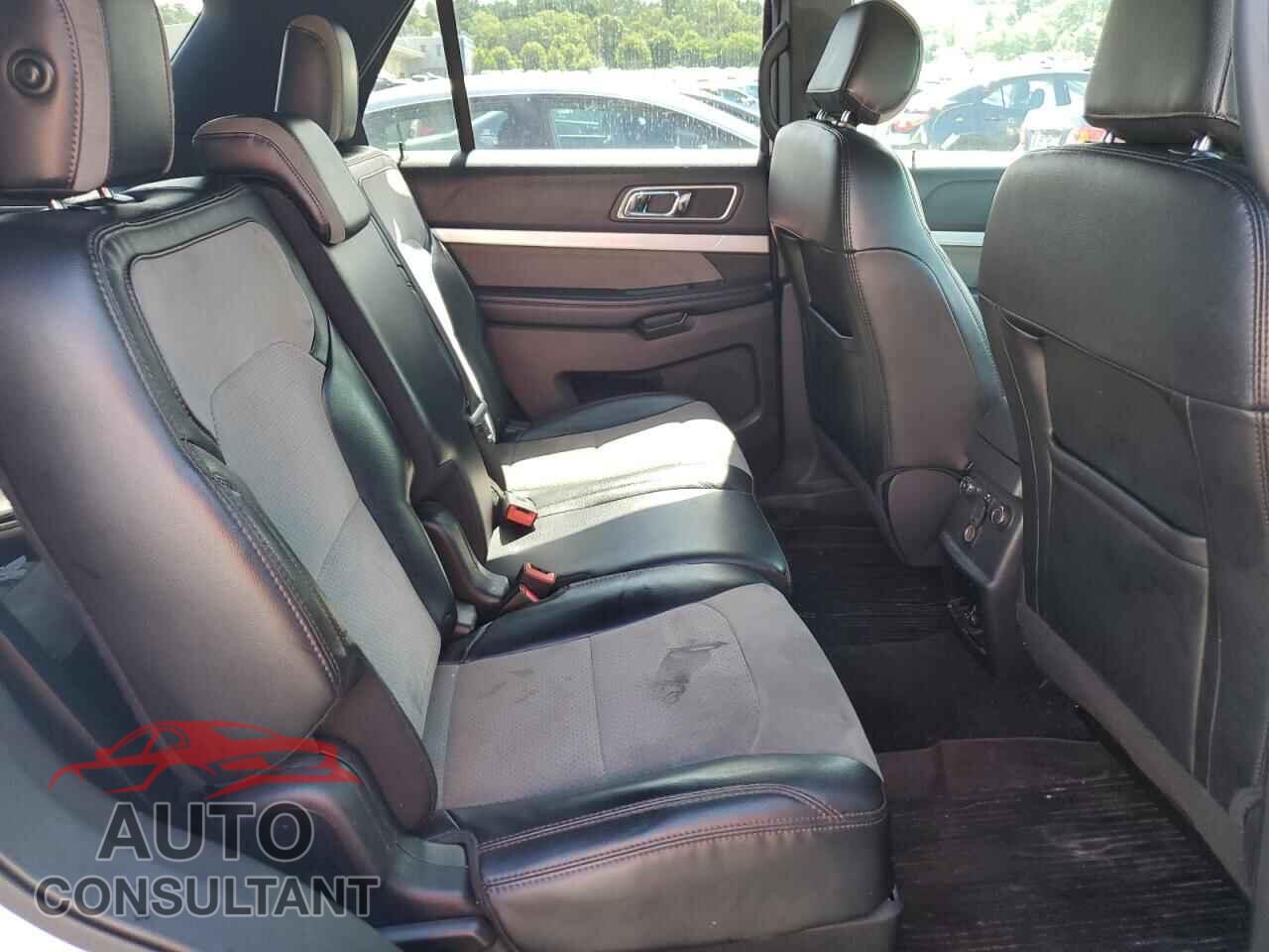 FORD EXPLORER 2017 - 1FM5K8D89HGB18321