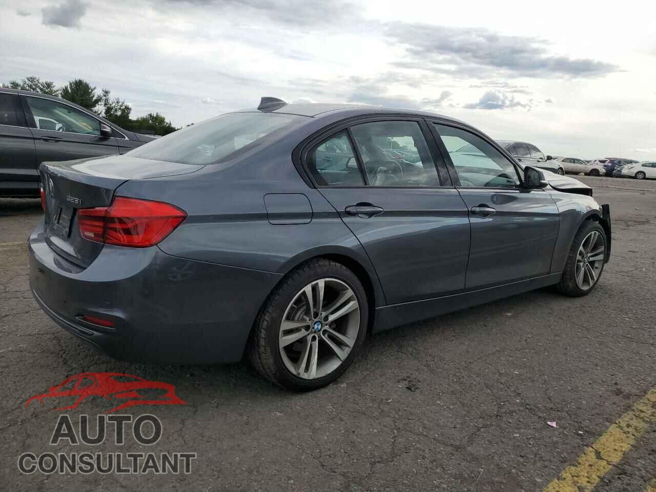 BMW 3 SERIES 2016 - WBA8E3G52GNU00546