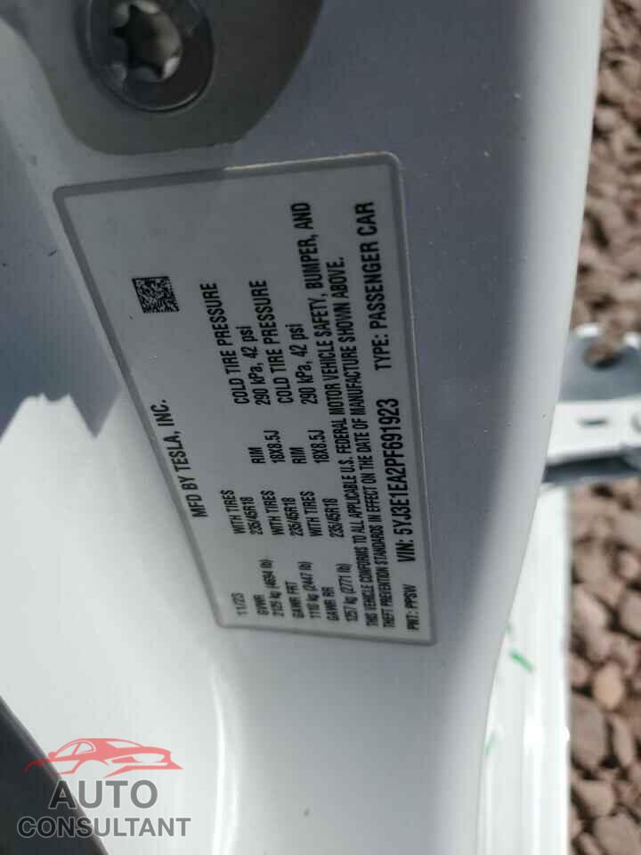 TESLA MODEL 3 2023 - 5YJ3E1EA2PF691923