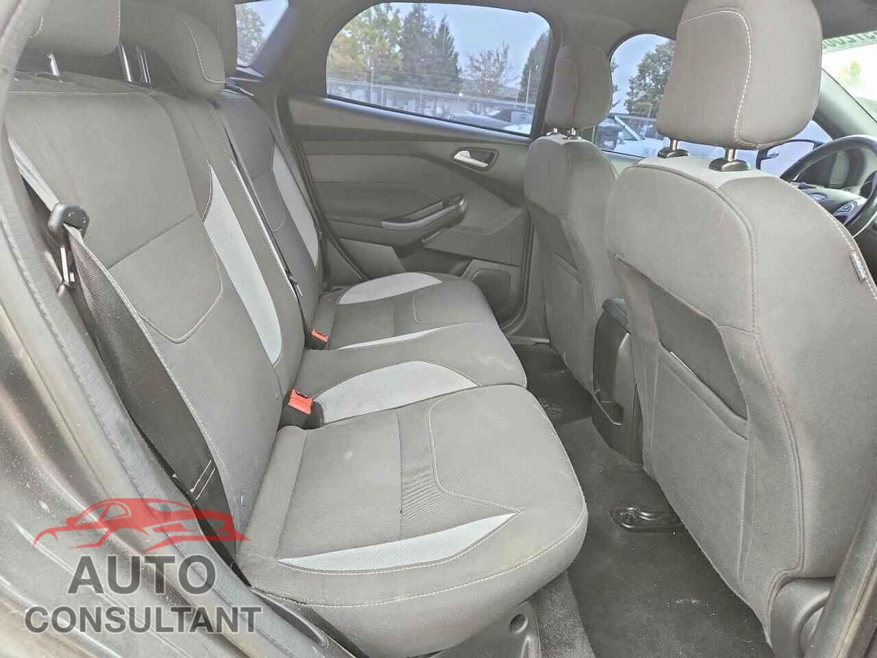 FORD FOCUS 2017 - 1FADP3L9XHL292832