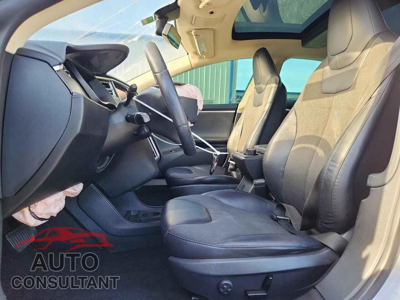 TESLA MODEL S 2014 - 5YJSA1H11EFP46393