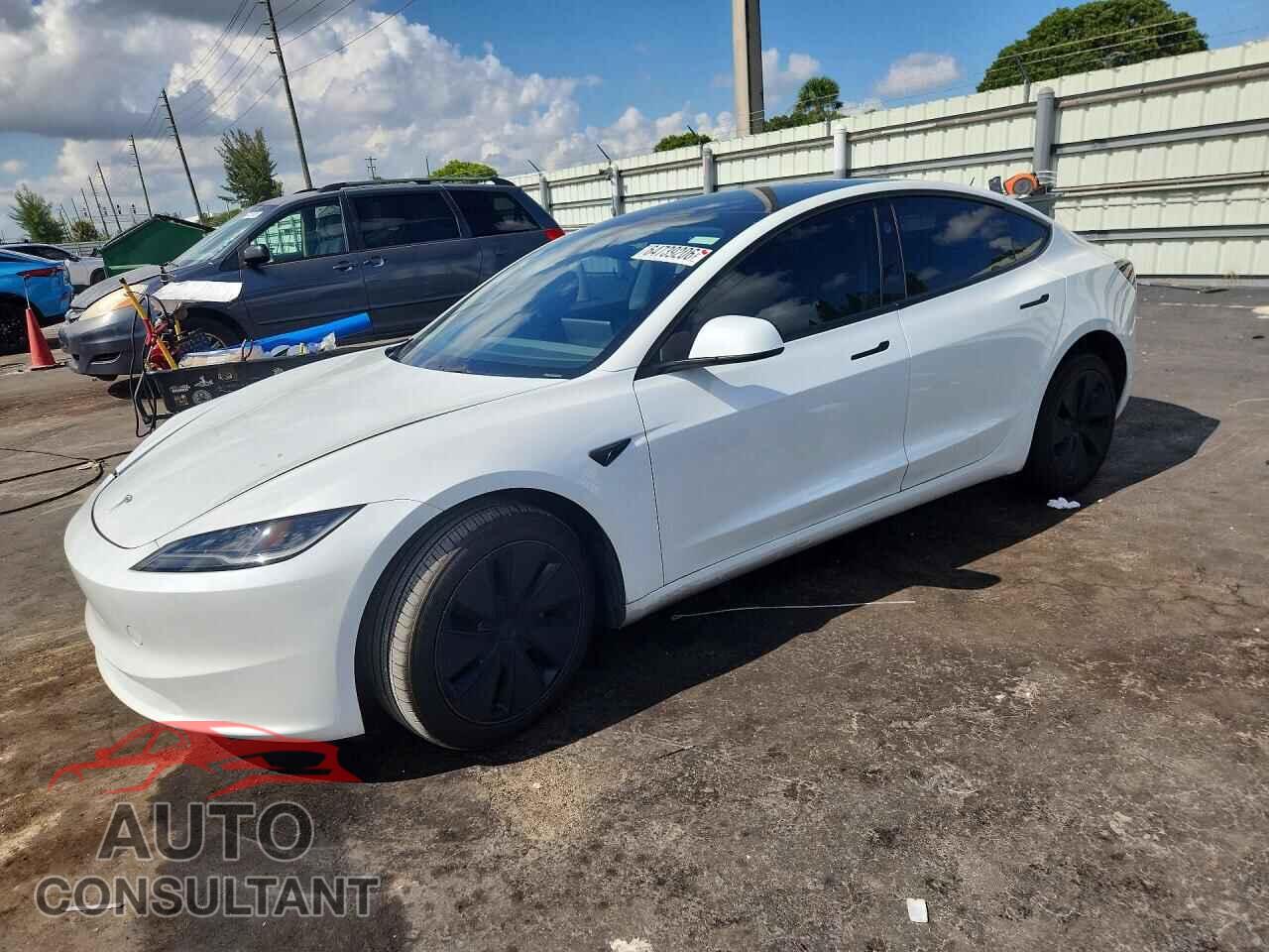 TESLA MODEL 3 2025 - 5YJ3E1EA6SF017718