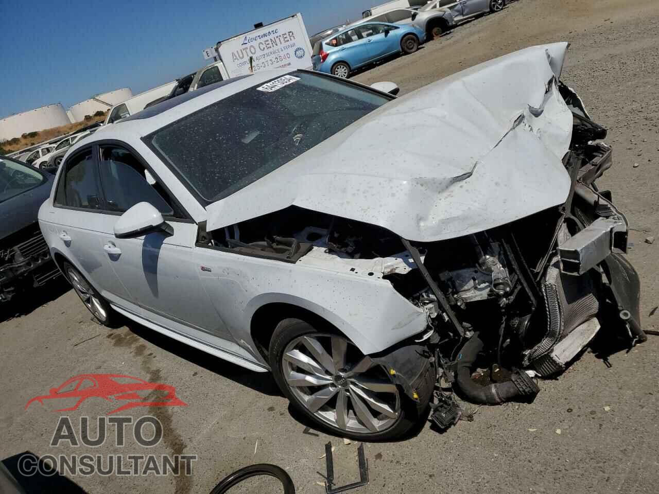 AUDI A4 2018 - WAUDNAF40JA123633