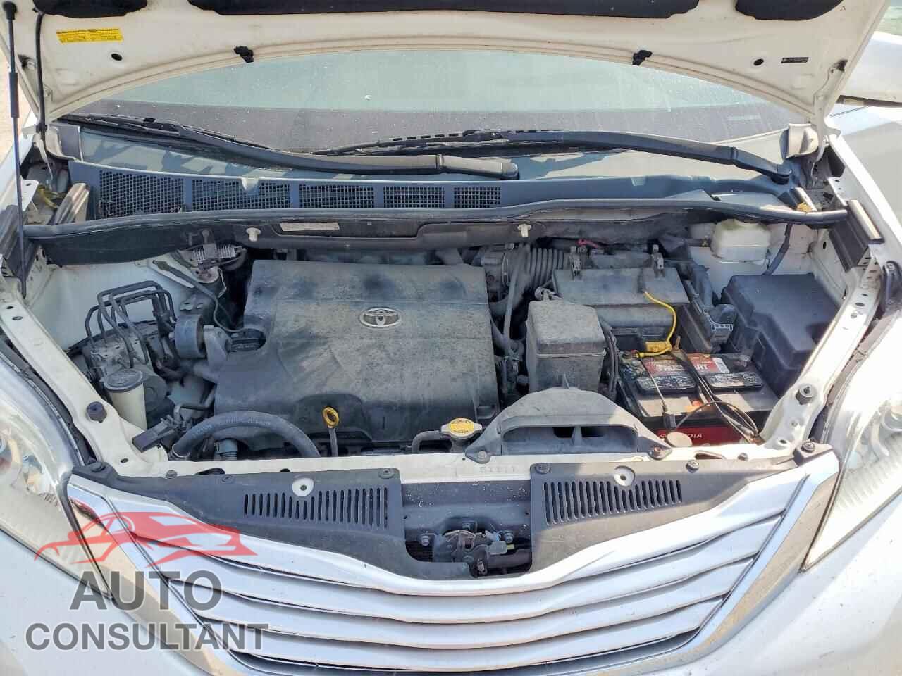 TOYOTA SIENNA 2011 - 5TDYK3DC4BS002210
