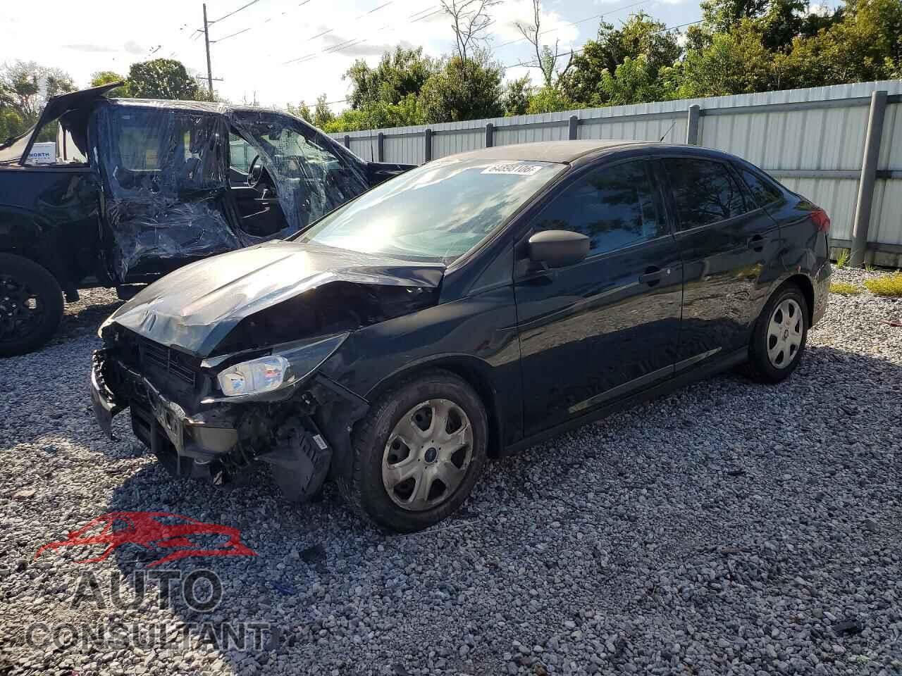 FORD FOCUS 2016 - 1FADP3E27GL360485
