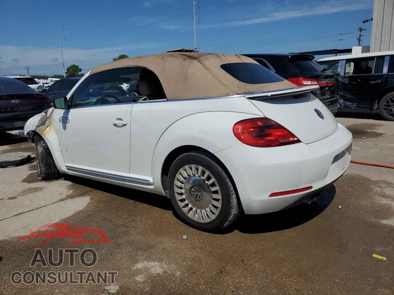 VOLKSWAGEN BEETLE 2015 - 3VW507AT1FM800266