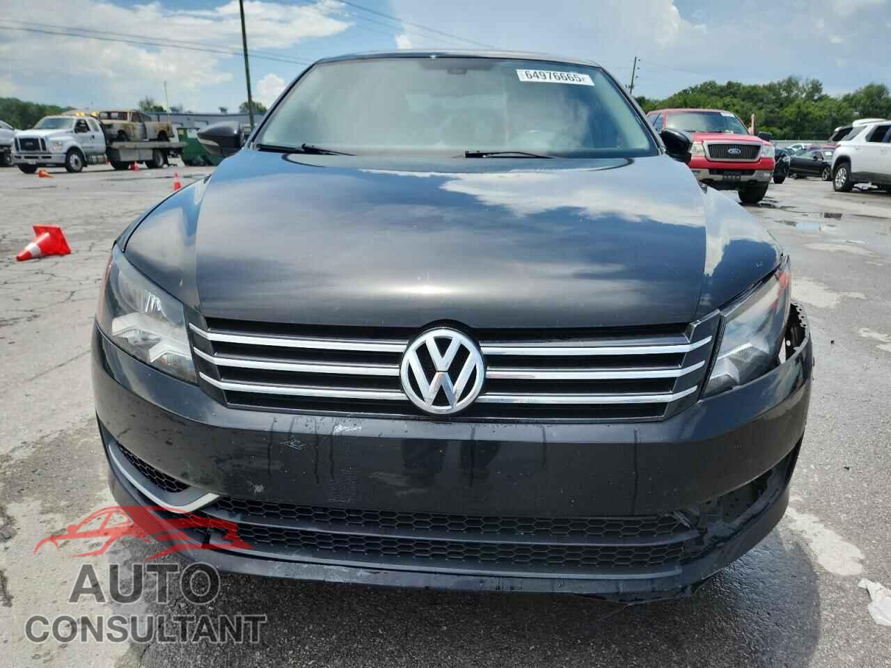 VOLKSWAGEN PASSAT 2012 - 1VWBH7A32CC049770