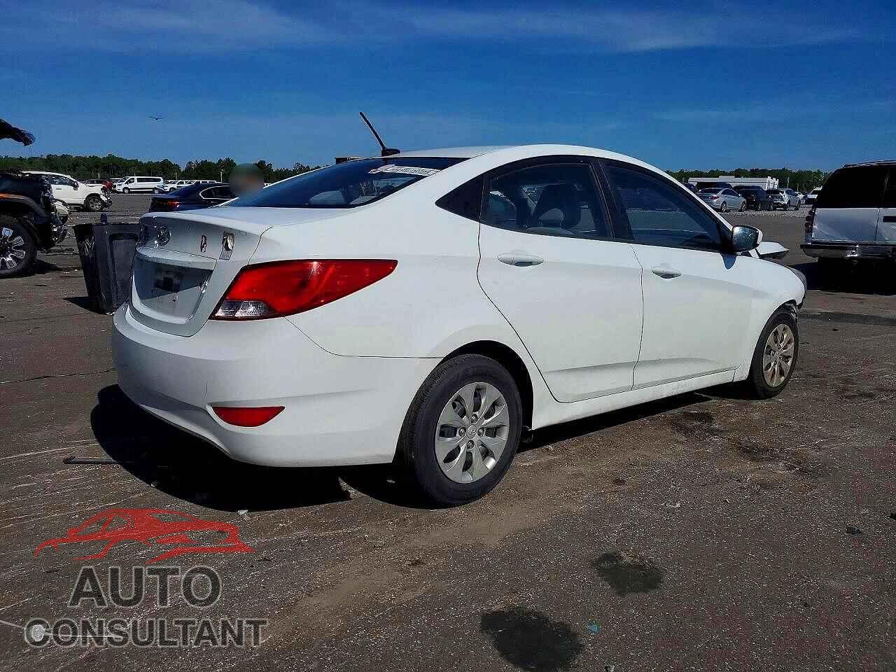 HYUNDAI ACCENT 2016 - KMHCT4AE3GU045180