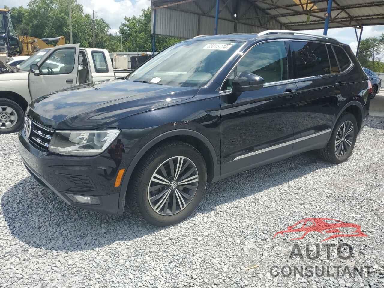 VOLKSWAGEN TIGUAN 2018 - 3VV3B7AX7JM019558