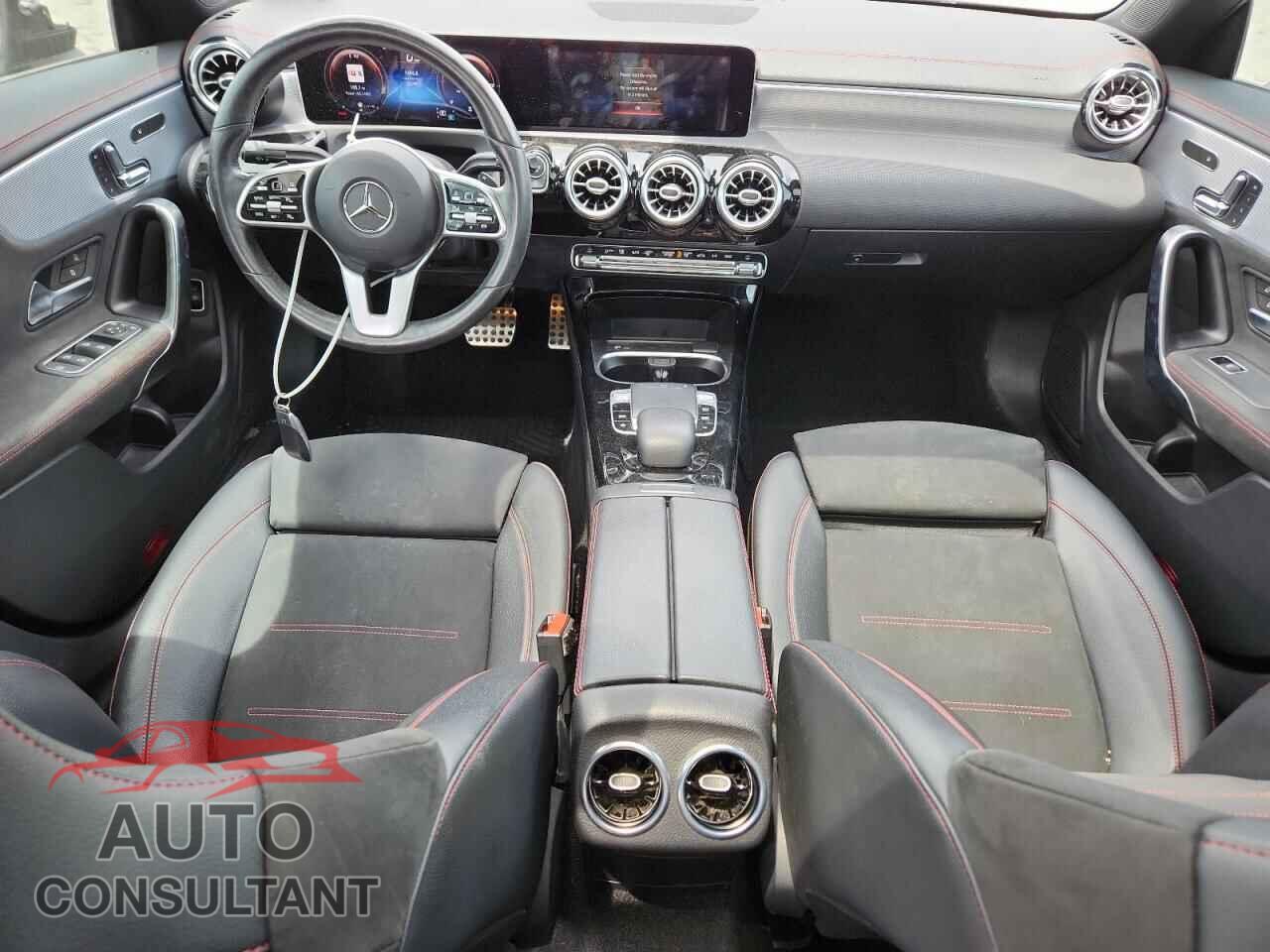 MERCEDES-BENZ CLA-CLASS 2020 - W1K5J4HB5LN104061