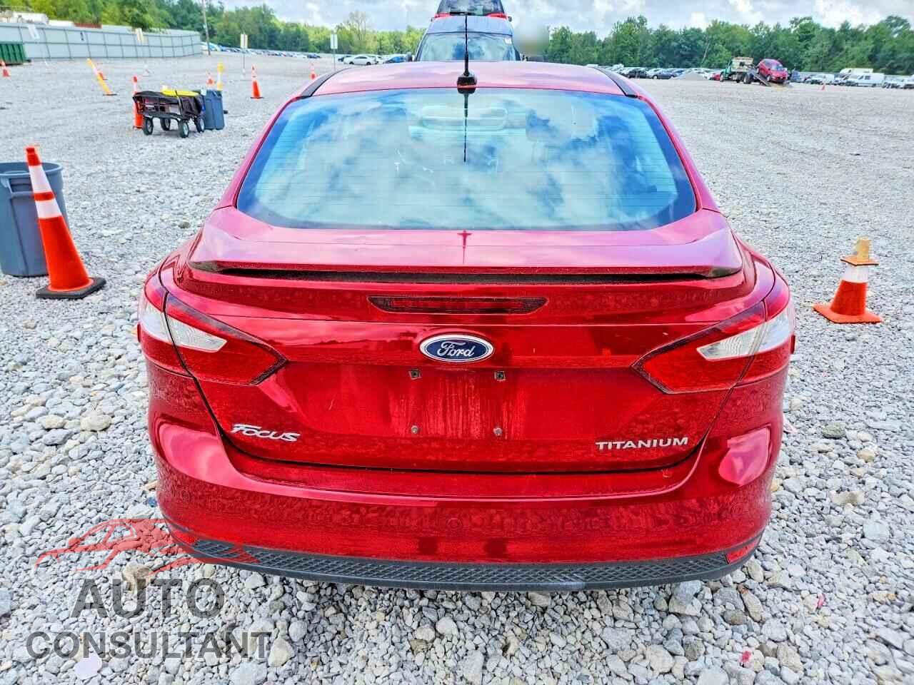 FORD FOCUS 2012 - 1FAHP3J21CL167086