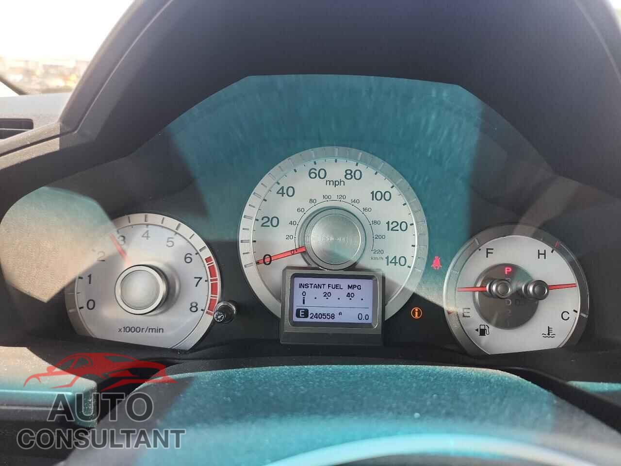 HONDA PILOT 2011 - 5FNYF4H96BB102399